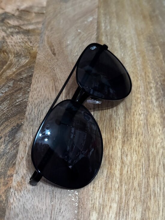 Quay Australia Vivienne Aviator Sunglasses, Black Smoke main image 16